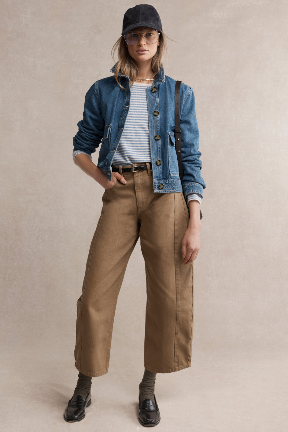 Charlie Curved Pocket Horseshoe Jean - Cumin Brown